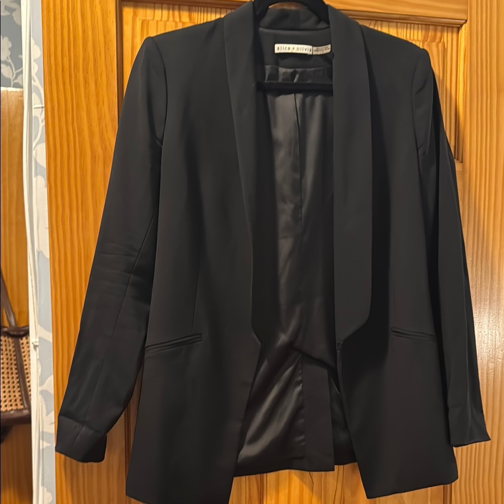 Alice + Olivia Black Blazer Sophisticated Suit Jacket